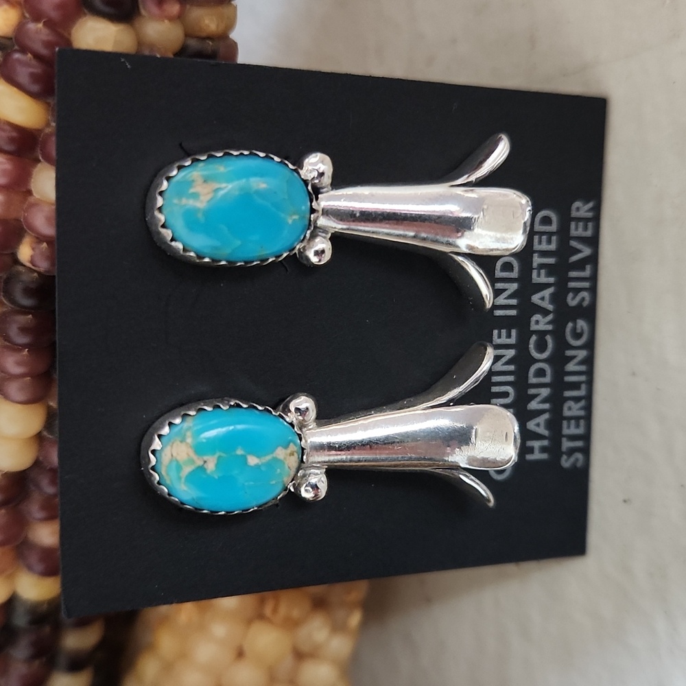 Gorgeous NWOT Native American Navajo Turquoise Squash Blossom Earrings 💙